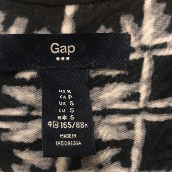 Women’s top - Picture 2 of 3